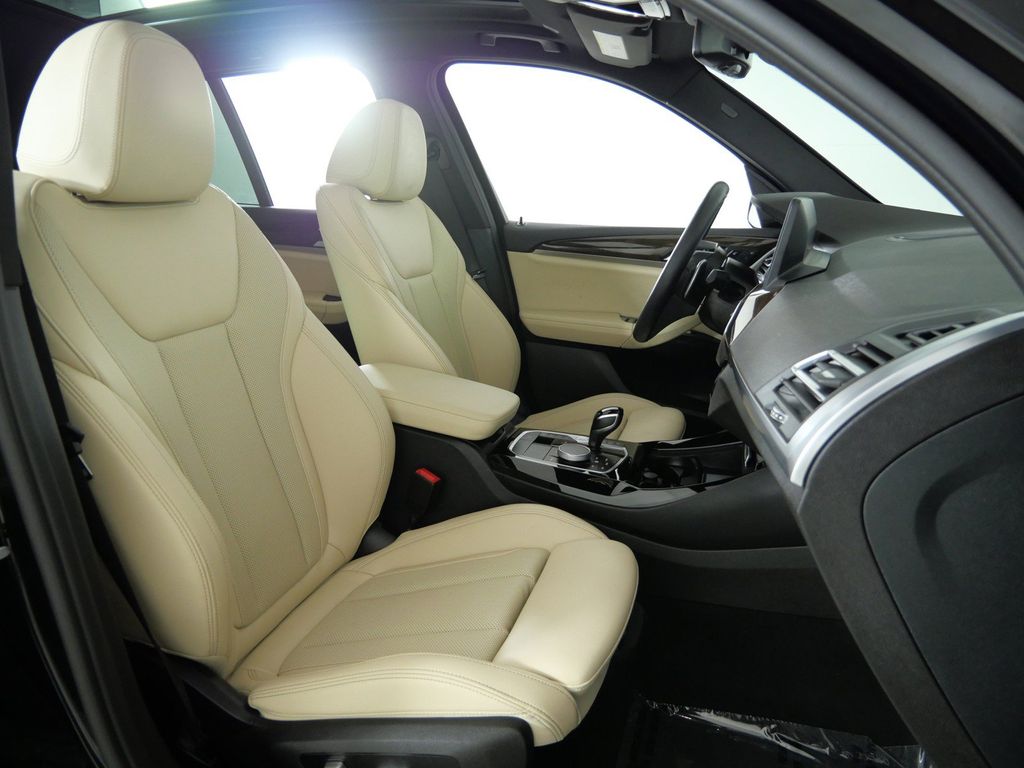 Thumbnail: 2023 BMW X3 - 9