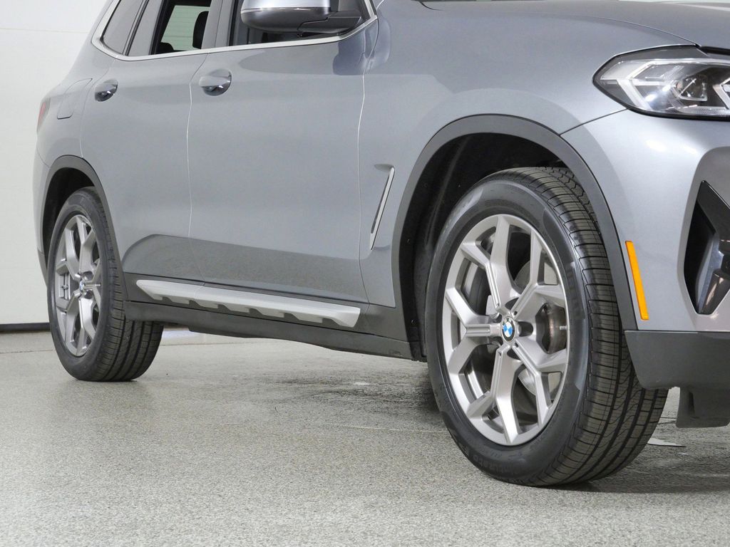 Thumbnail: 2023 BMW X3 - 8