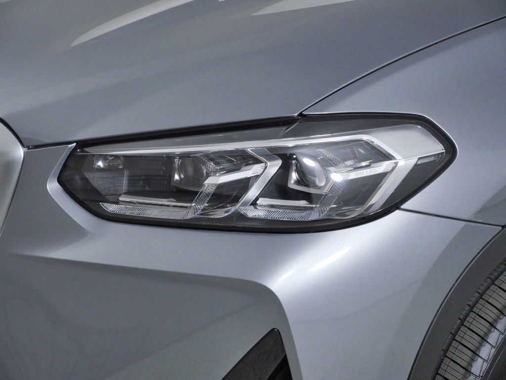 Thumbnail: 2023 BMW X3 - 17