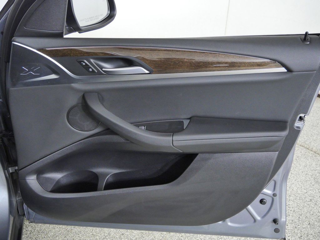 Thumbnail: 2023 BMW X3 - 28