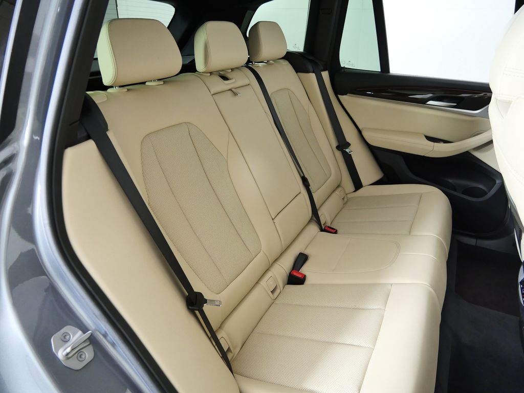 Thumbnail: 2024 BMW X3 - 31
