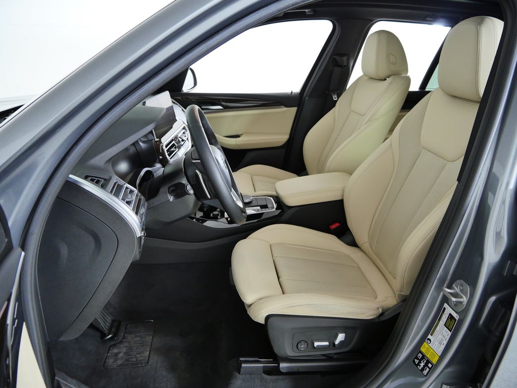 Thumbnail: 2024 BMW X3 - 37