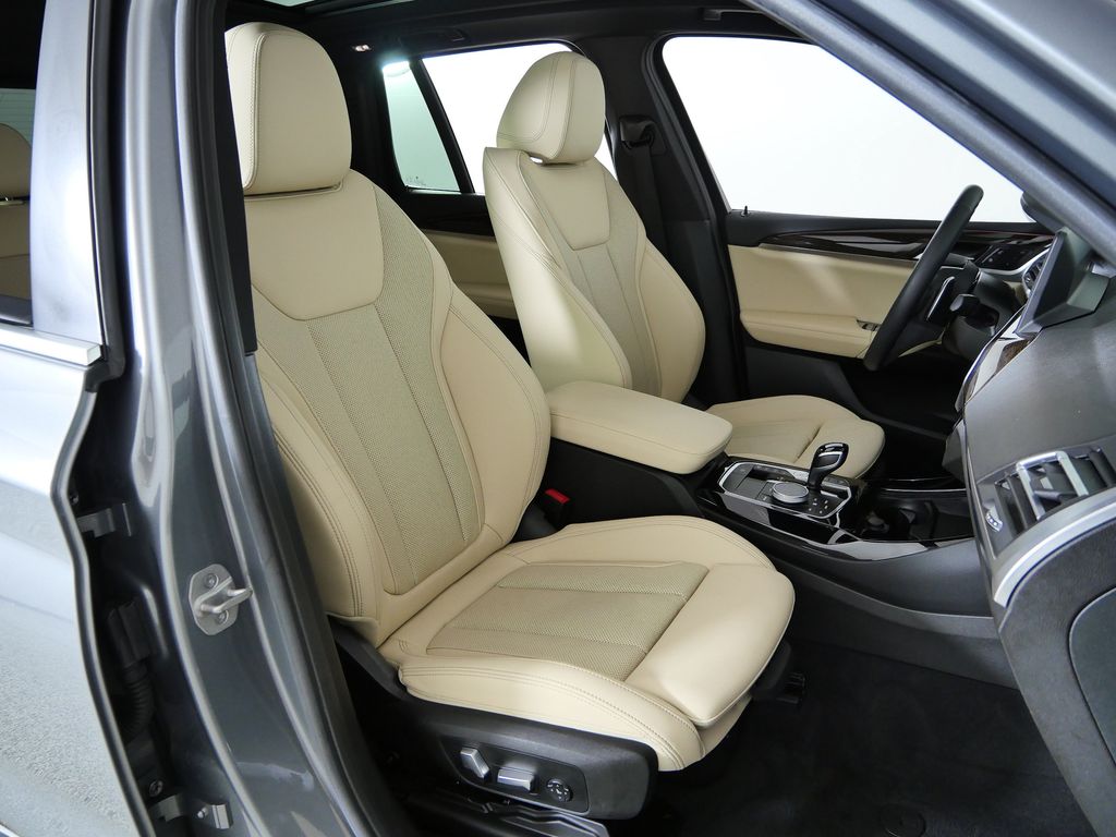 Thumbnail: 2024 BMW X3 - 11