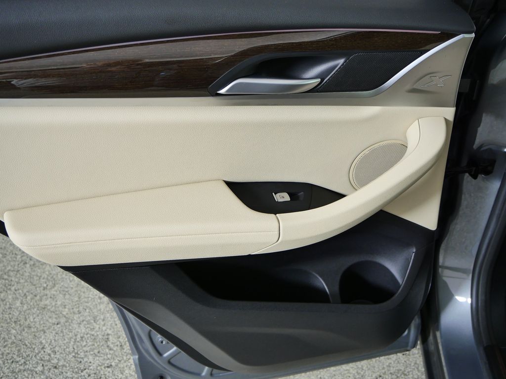 Thumbnail: 2024 BMW X3 - 36