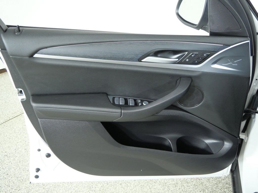 Thumbnail: 2024 BMW X3 - 37