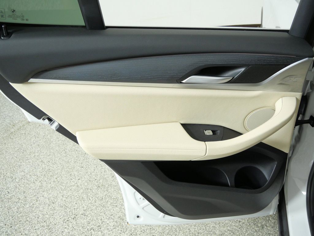 Thumbnail: 2023 BMW X3 - 34