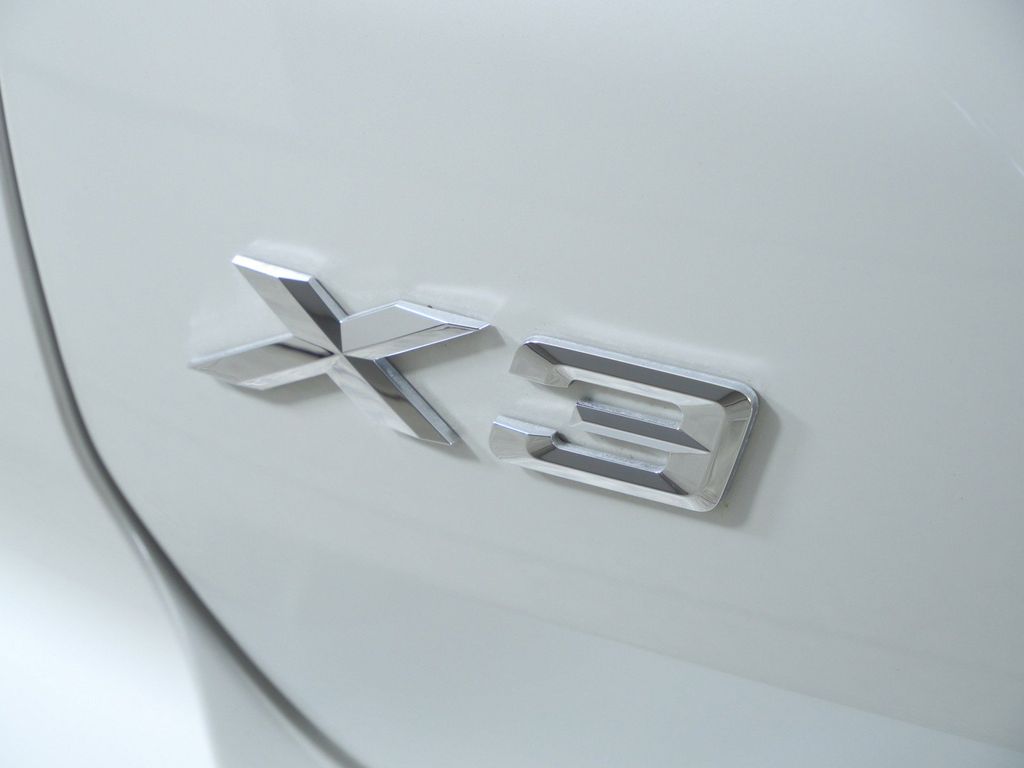 Thumbnail: 2023 BMW X3 - 24