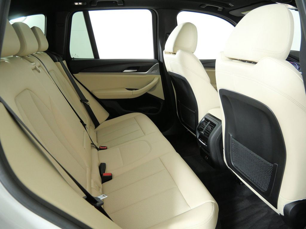 Thumbnail: 2023 BMW X3 - 11