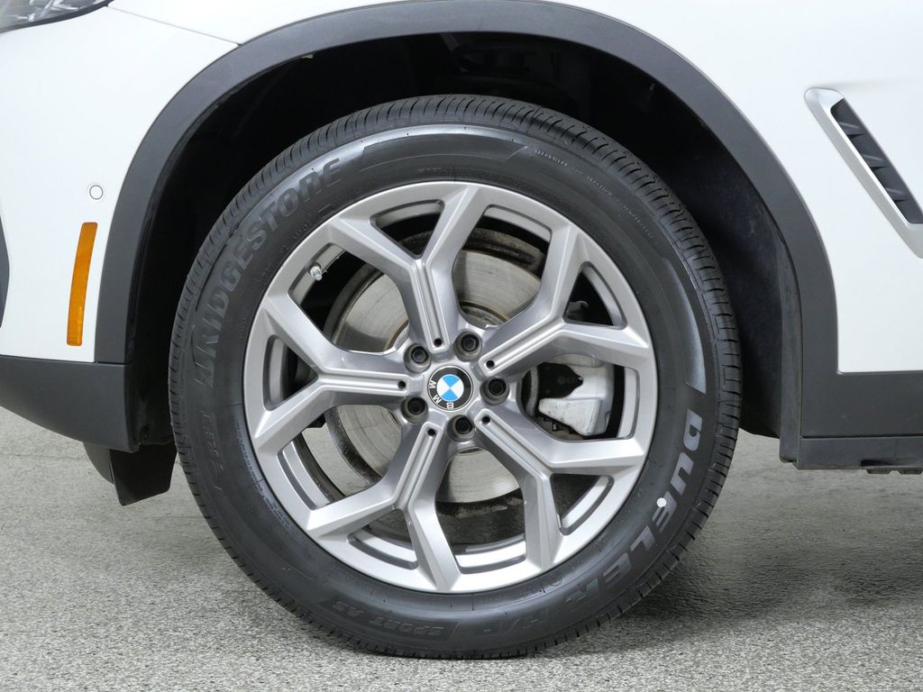 Thumbnail: 2023 BMW X3 - 26