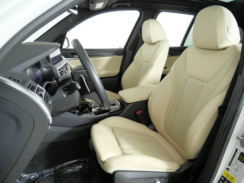 Thumbnail: 2023 BMW X3 - 39