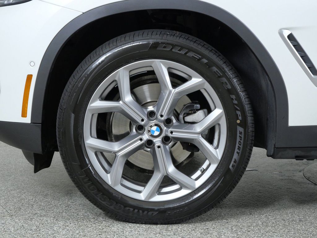 Thumbnail: 2024 BMW X3 - 27