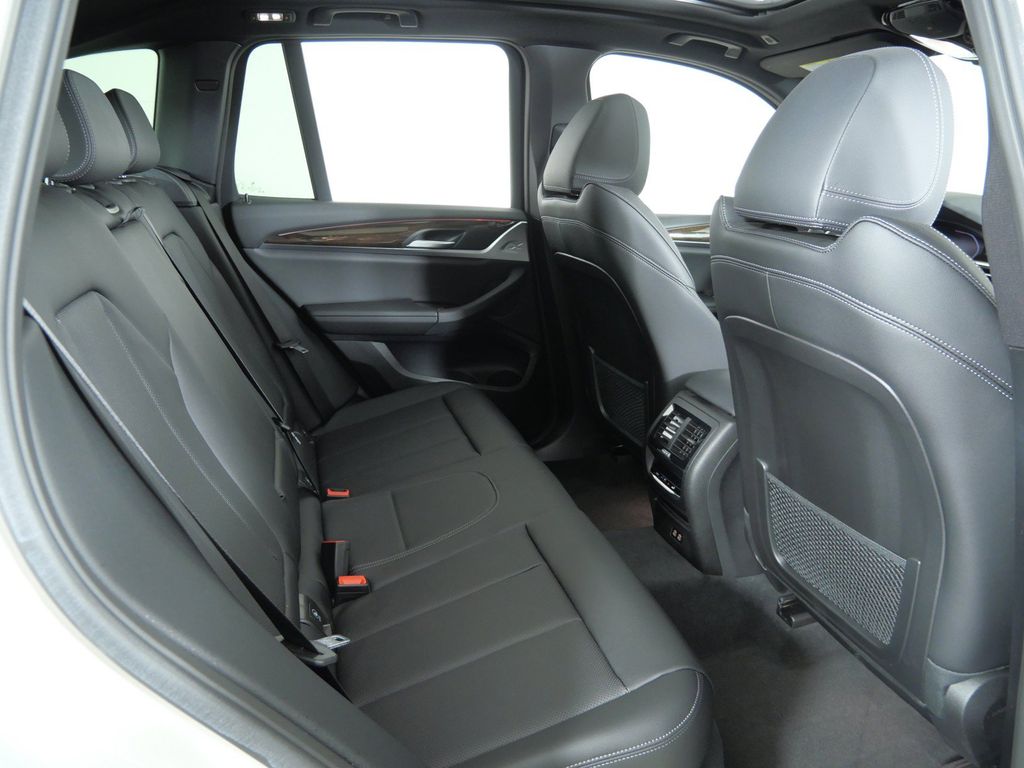 Thumbnail: 2024 BMW X3 - 12