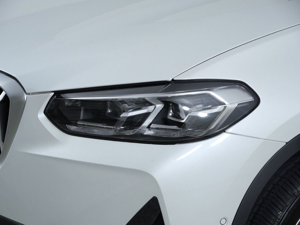 Thumbnail: 2024 BMW X3 - 18