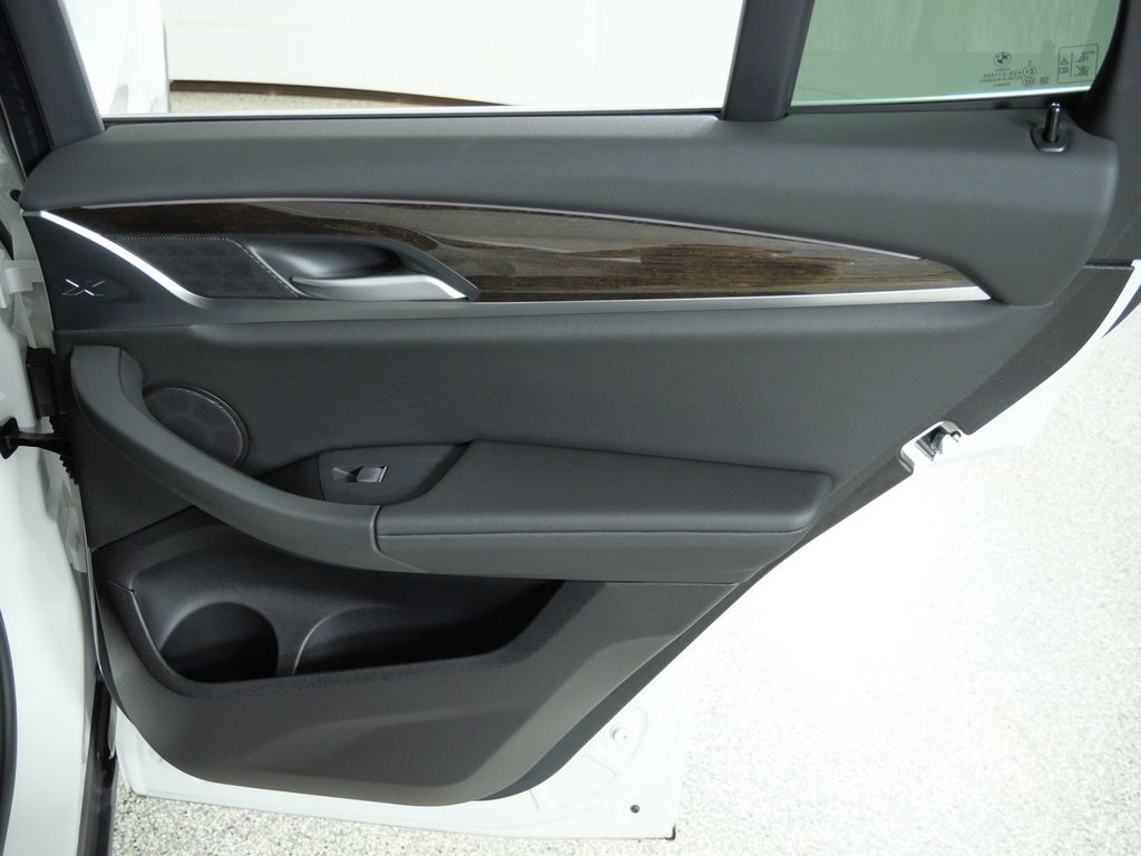 Thumbnail: 2024 BMW X3 - 33