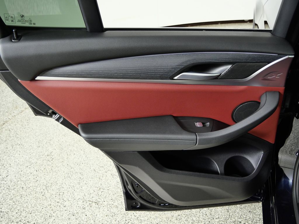 Thumbnail: 2023 BMW X3 - 32