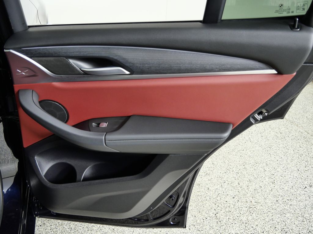 Thumbnail: 2023 BMW X3 - 29