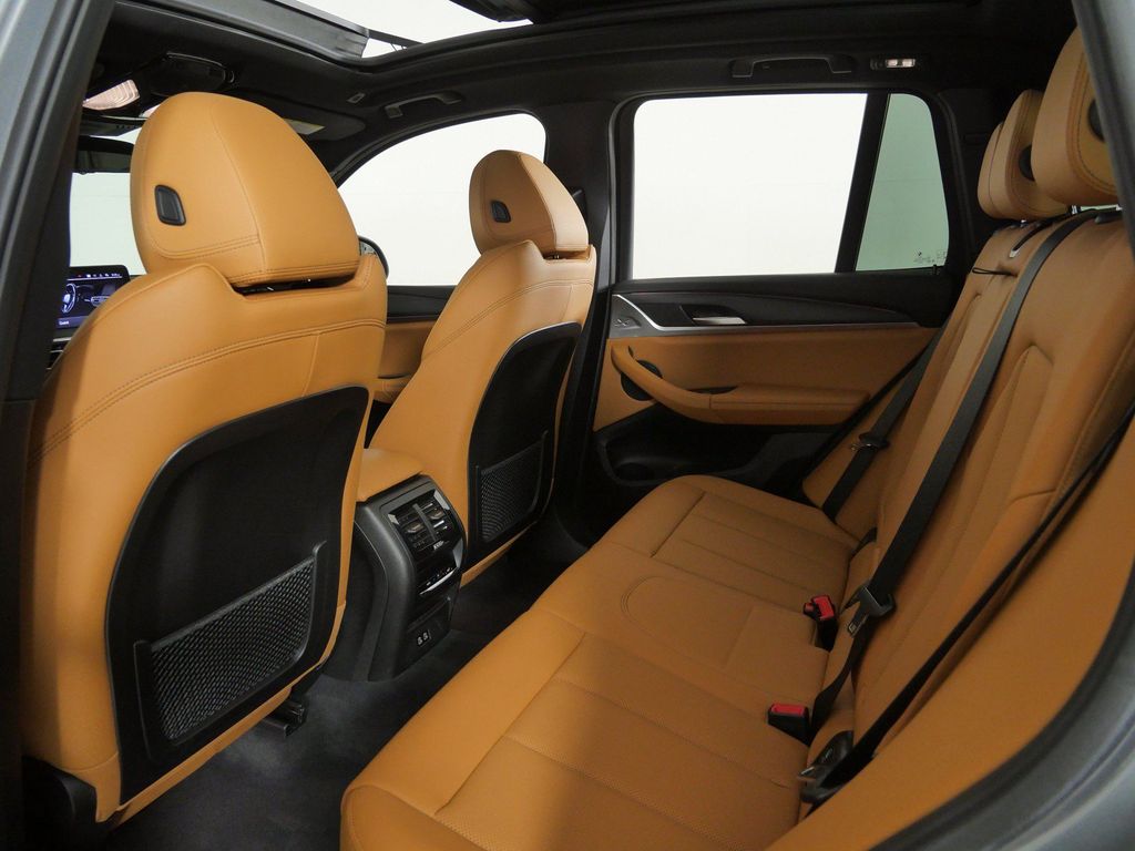 Thumbnail: 2024 BMW X3 - 36