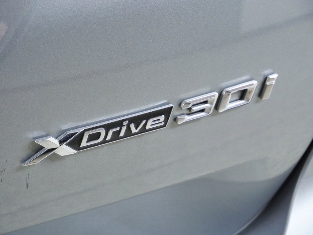 Thumbnail: 2024 BMW X3 - 23