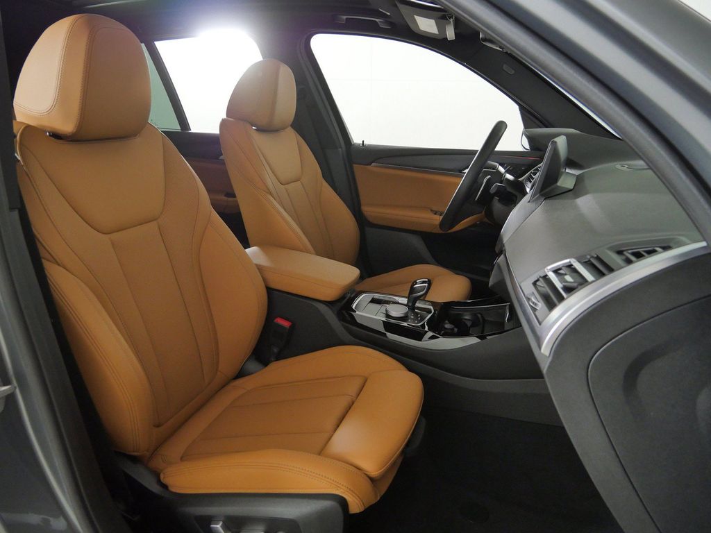 Thumbnail: 2024 BMW X3 - 10