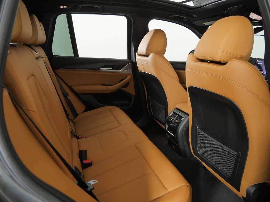 Thumbnail: 2024 BMW X3 - 11