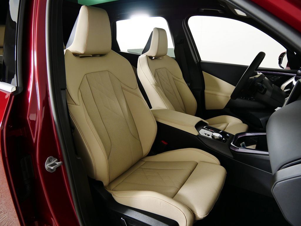 Thumbnail: 2025 BMW X3 - 11