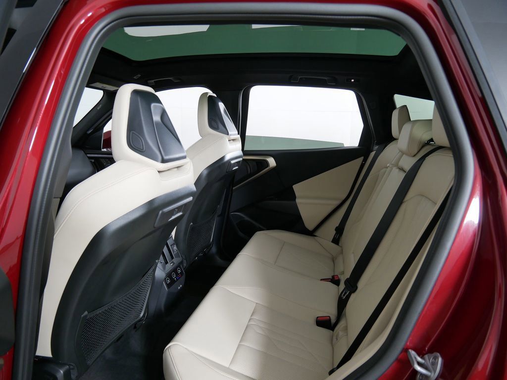 Thumbnail: 2025 BMW X3 - 33