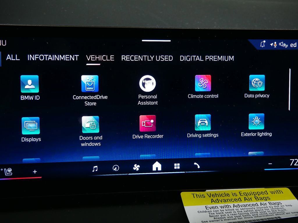 Thumbnail: 2025 BMW X3 - 15