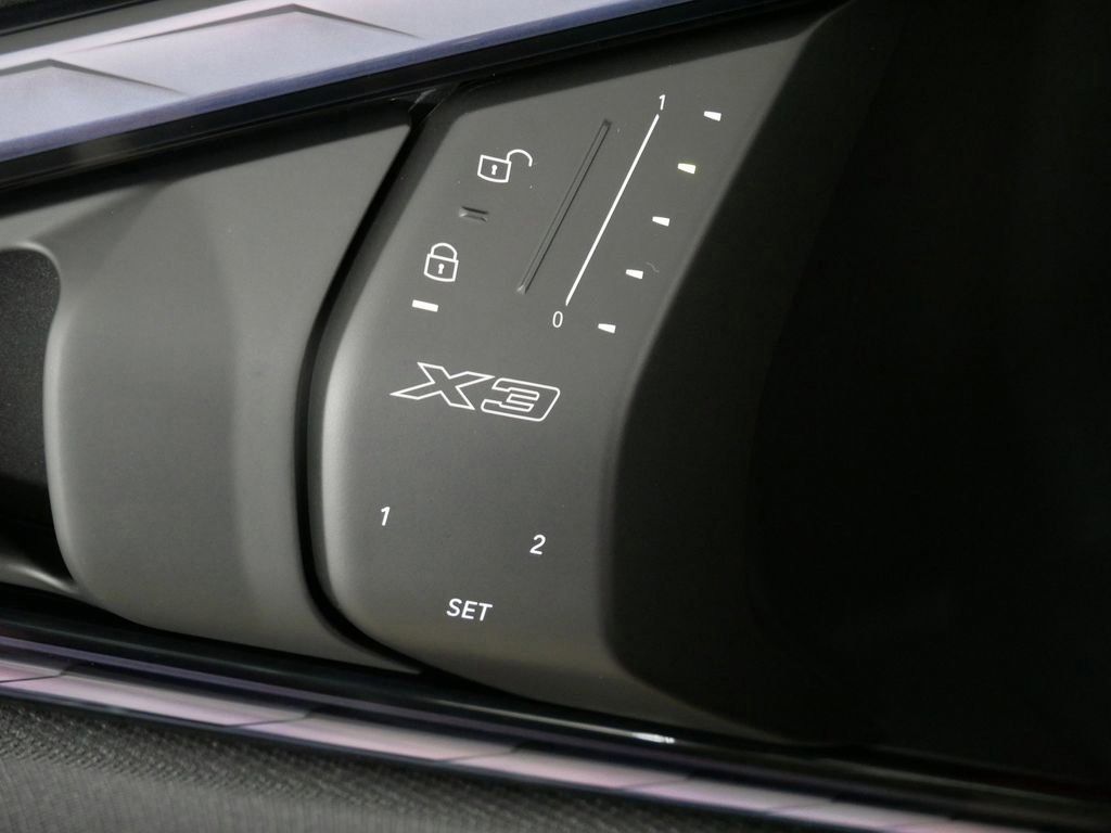 Thumbnail: 2025 BMW X3 - 37