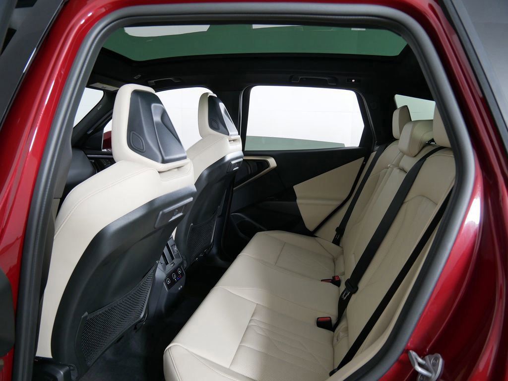 Thumbnail: 2025 BMW X3 - 31