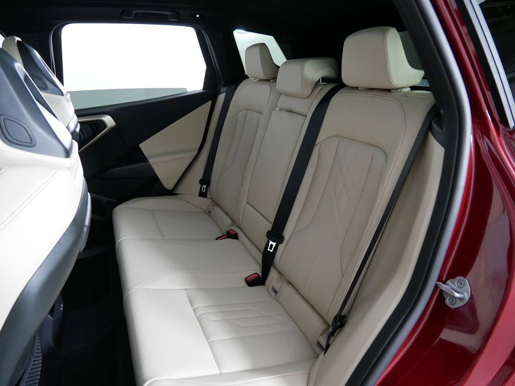Thumbnail: 2025 BMW X3 - 32