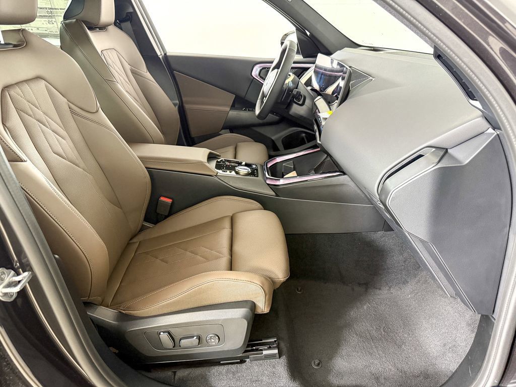 Thumbnail: 2025 BMW X3 - 11