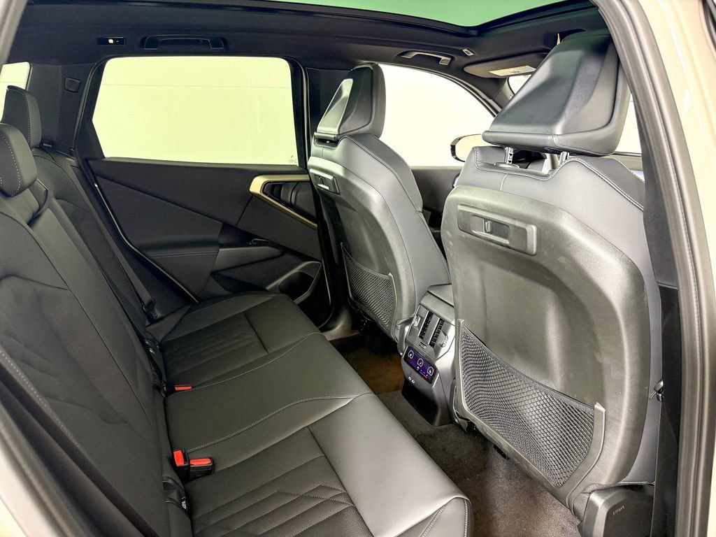 Thumbnail: 2025 BMW X3 - 11