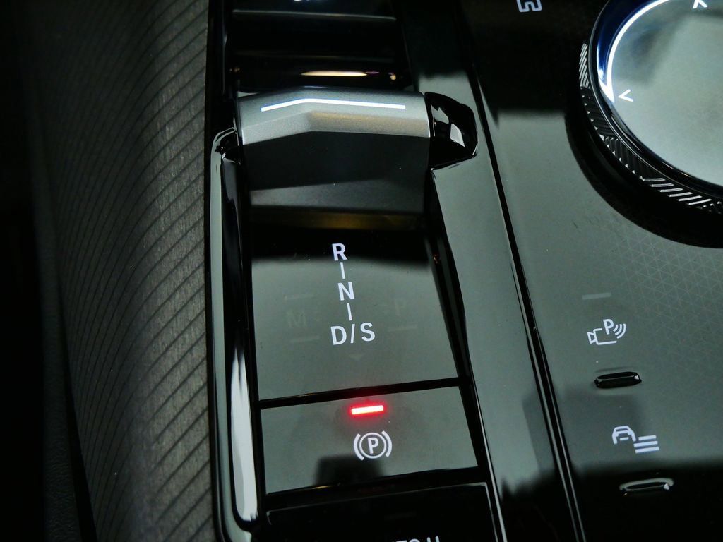 Thumbnail: 2026 BMW X3 - 12