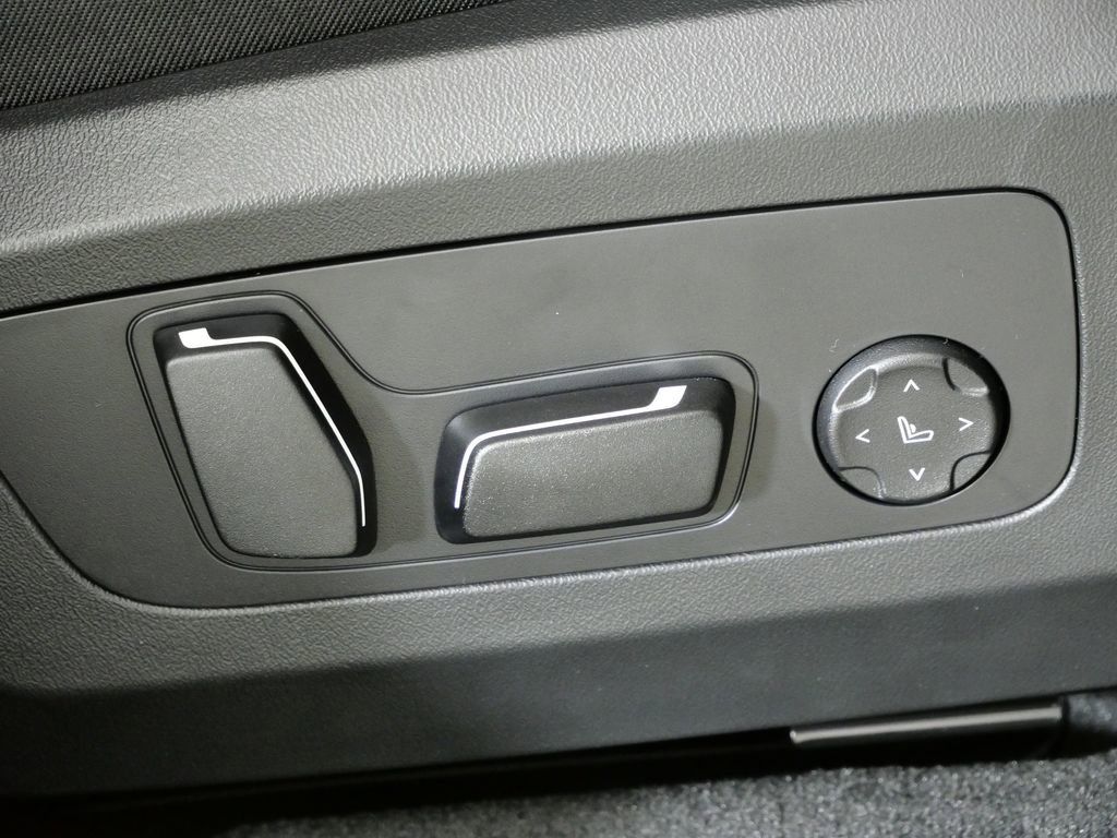 Thumbnail: 2026 BMW X3 - 31