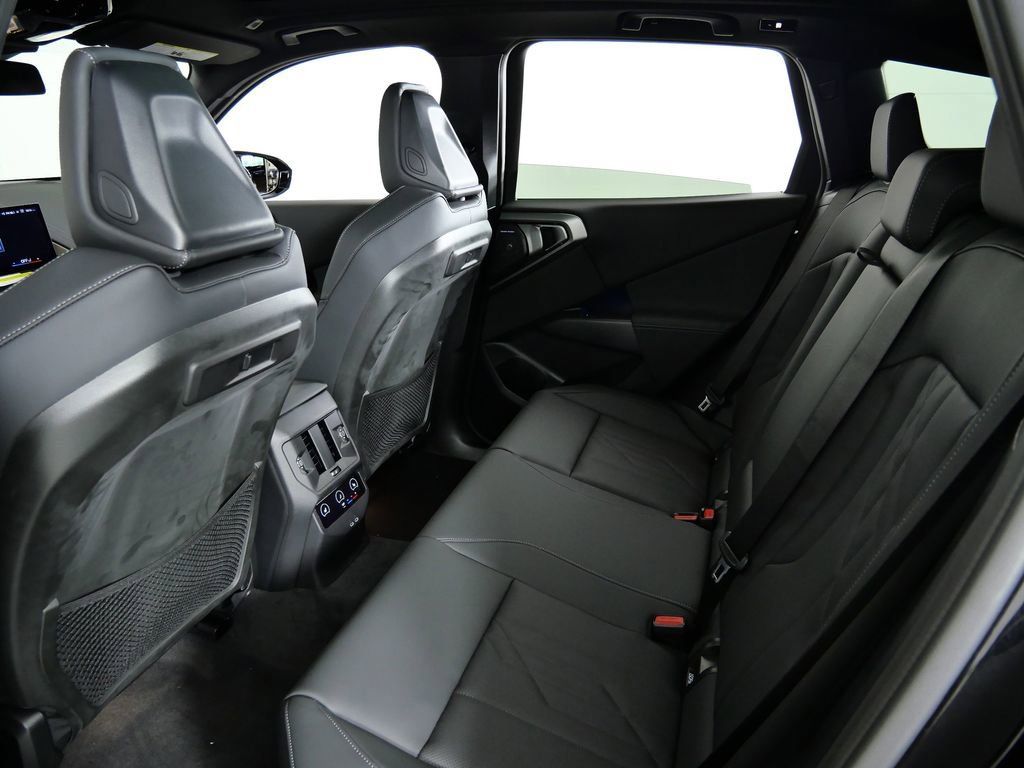 Thumbnail: 2026 BMW X3 - 37