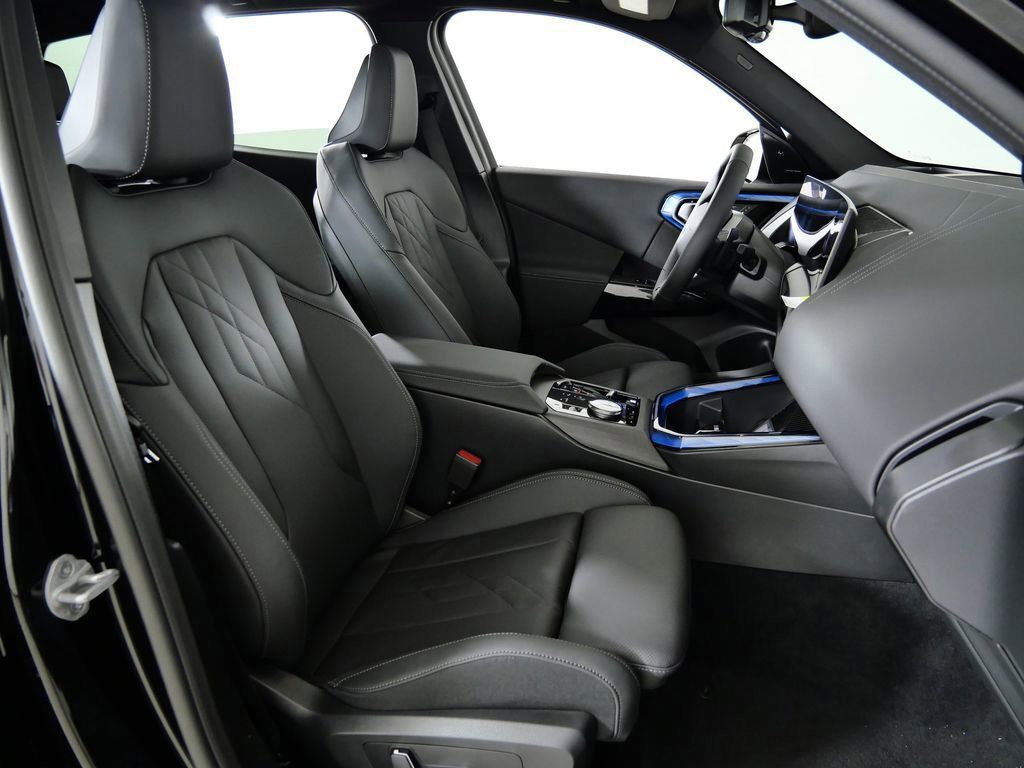 Thumbnail: 2026 BMW X3 - 10