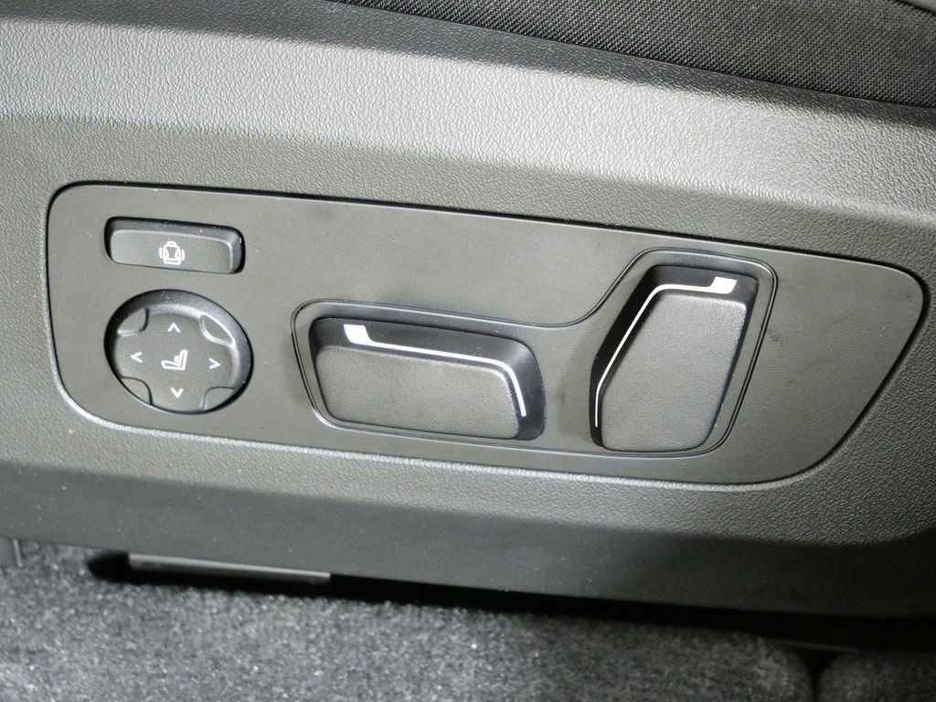 Thumbnail: 2026 BMW X3 - 42