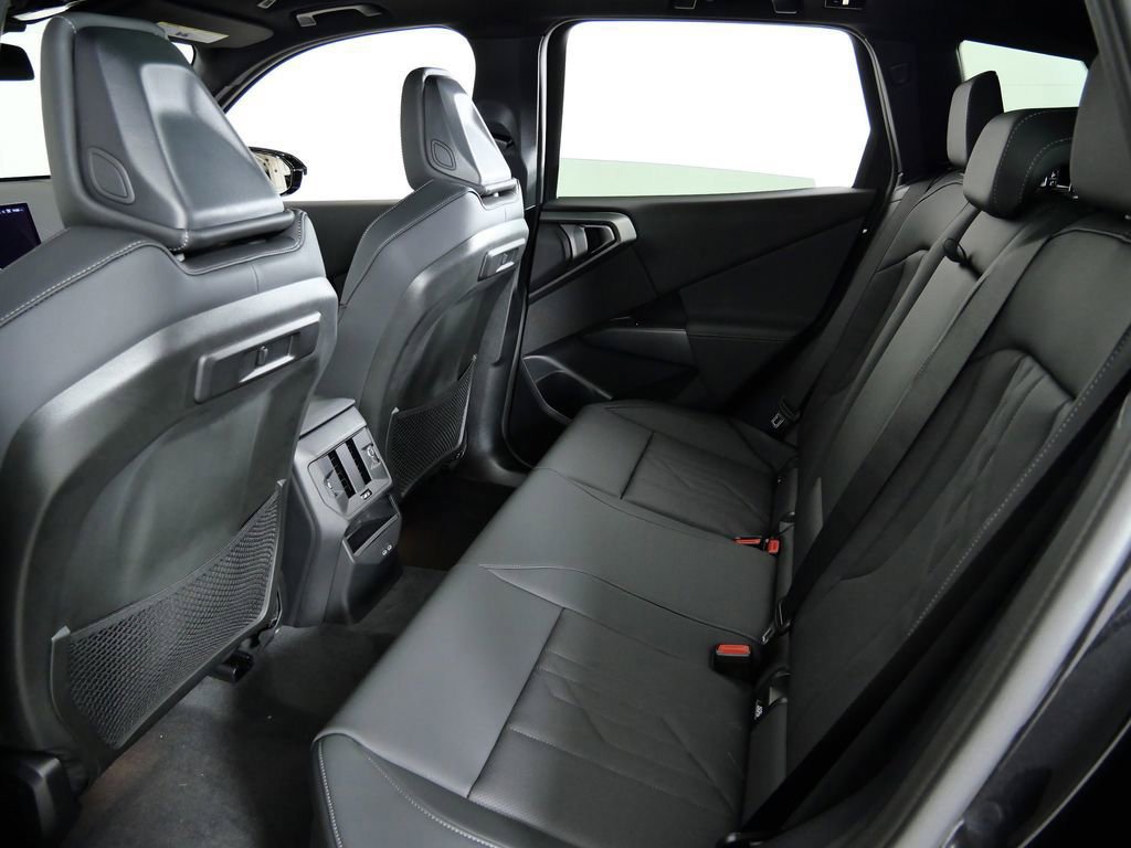 Thumbnail: 2026 BMW X3 - 36