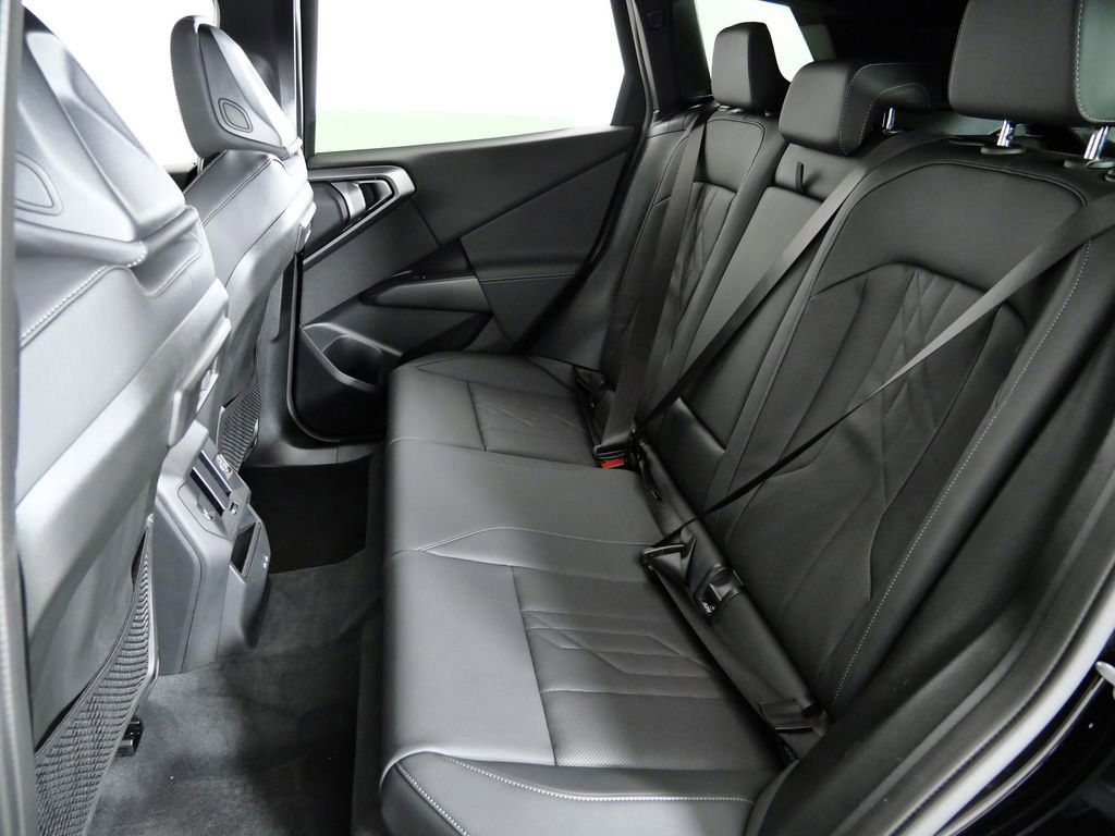 Thumbnail: 2026 BMW X3 - 33