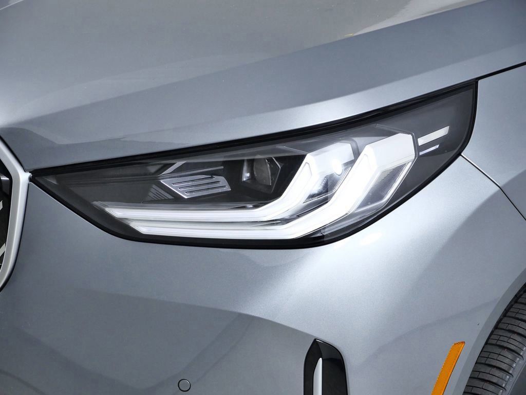 Thumbnail: 2026 BMW X3 - 16