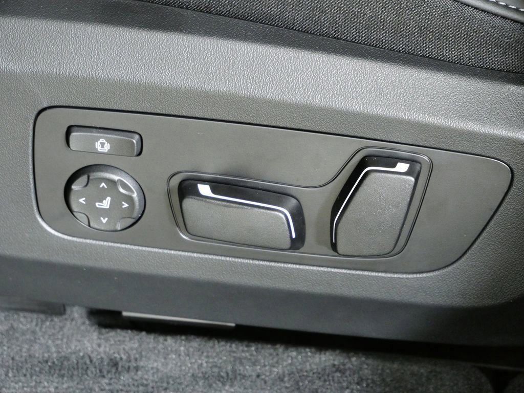Thumbnail: 2026 BMW X3 - 41