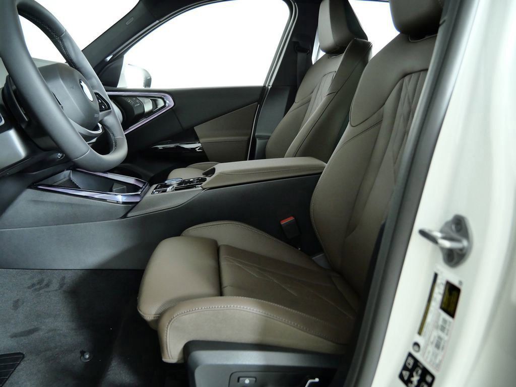 Thumbnail: 2026 BMW X3 - 32