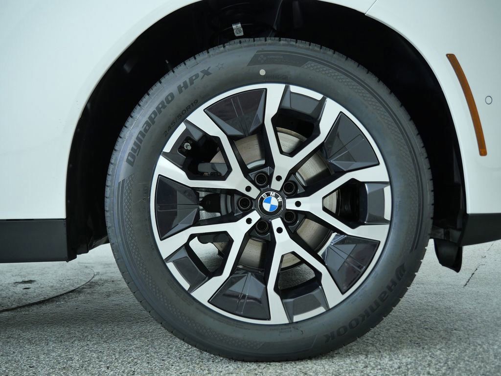 Thumbnail: 2026 BMW X3 - 22