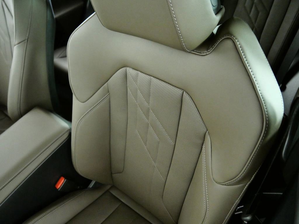 Thumbnail: 2026 BMW X3 - 33
