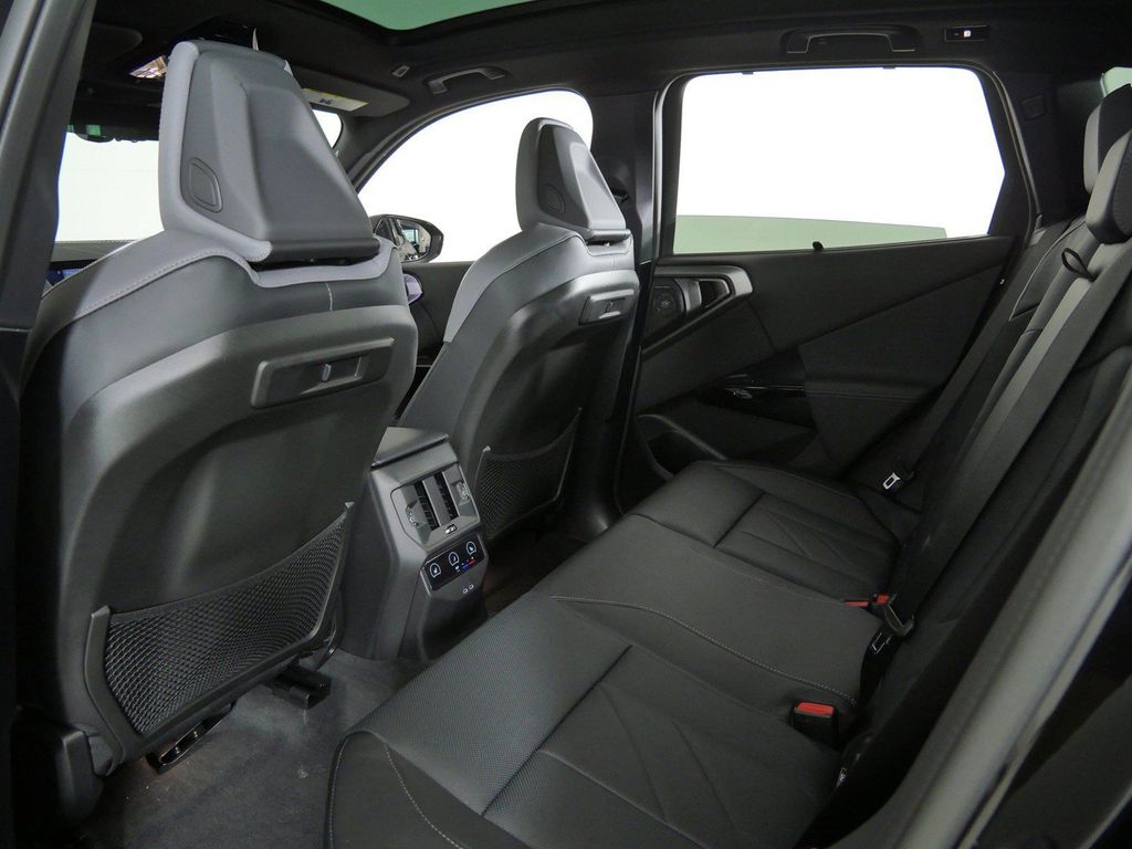 Thumbnail: 2026 BMW X3 - 36