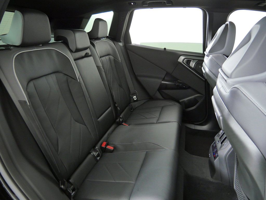 Thumbnail: 2026 BMW X3 - 33