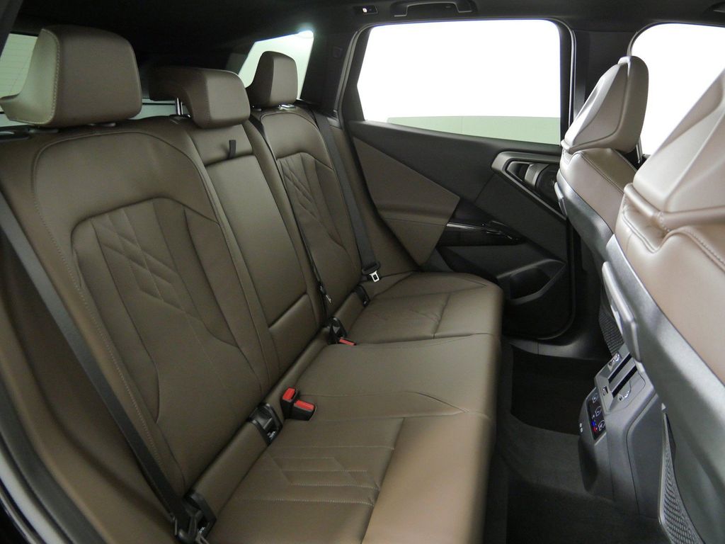 Thumbnail: 2026 BMW X3 - 32