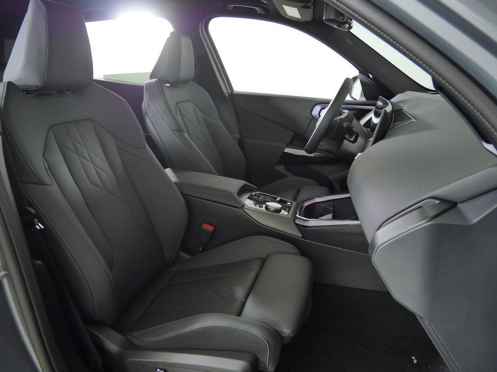 Thumbnail: 2026 BMW X3 - 10