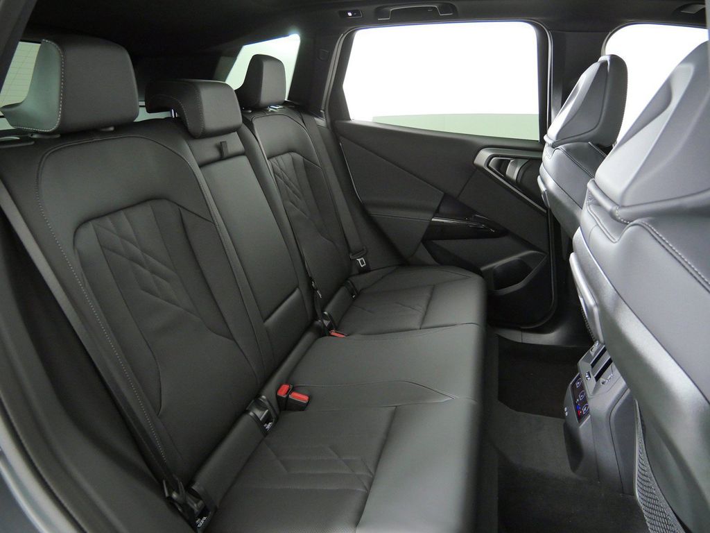 Thumbnail: 2026 BMW X3 - 32