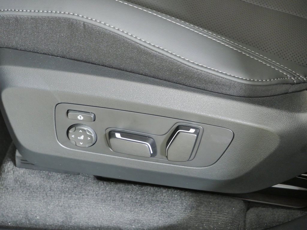Thumbnail: 2026 BMW X3 - 43